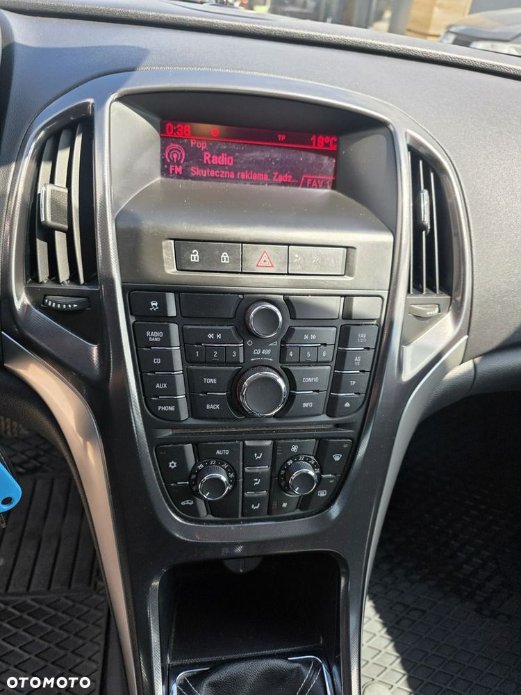 Opel Astra - 25