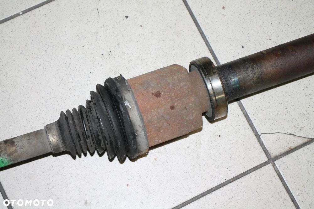 VOLVO V40 2.0 D3 PRAWA PÓŁOŚ MANUALNA P31280680 - 3