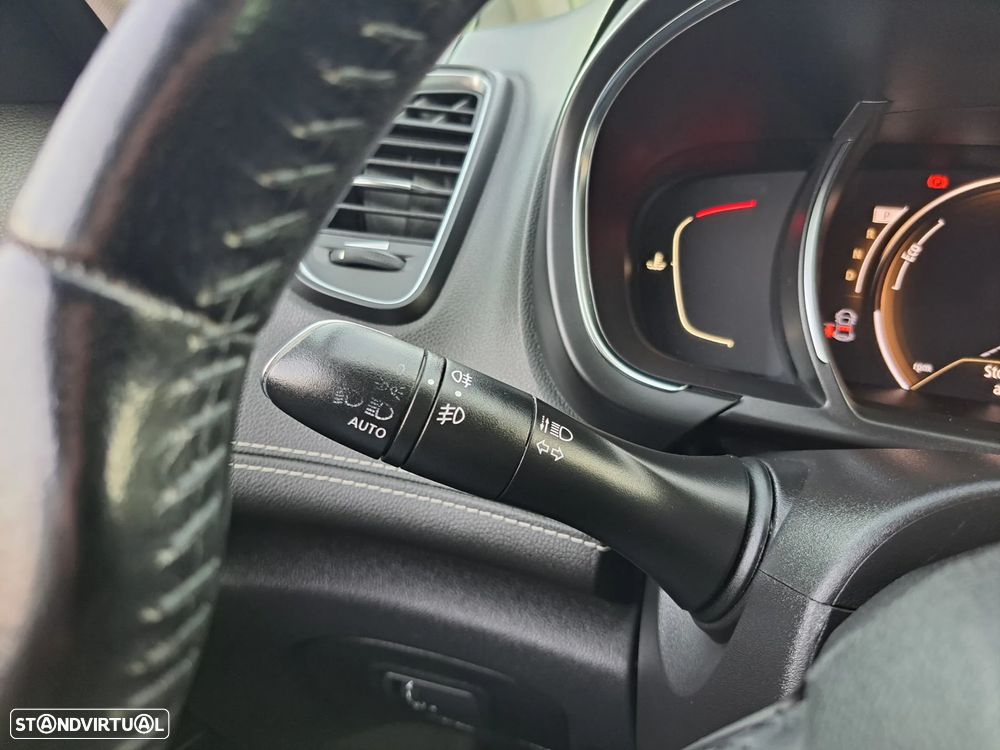 Renault Scénic ENERGY dCi 110 EDC INTENS - 14