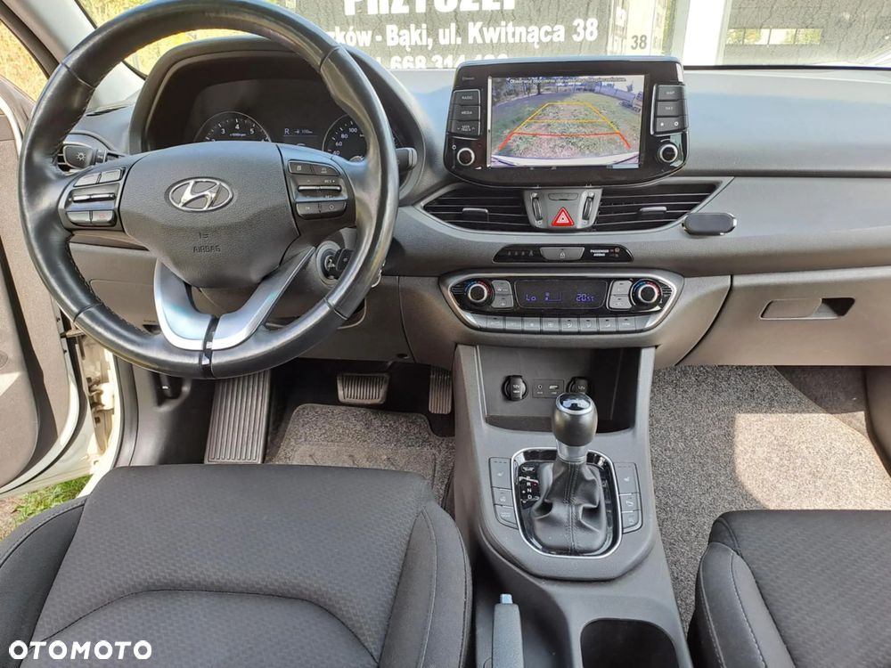 Hyundai i30 1.4 T-GDI Comfort DCT - 13