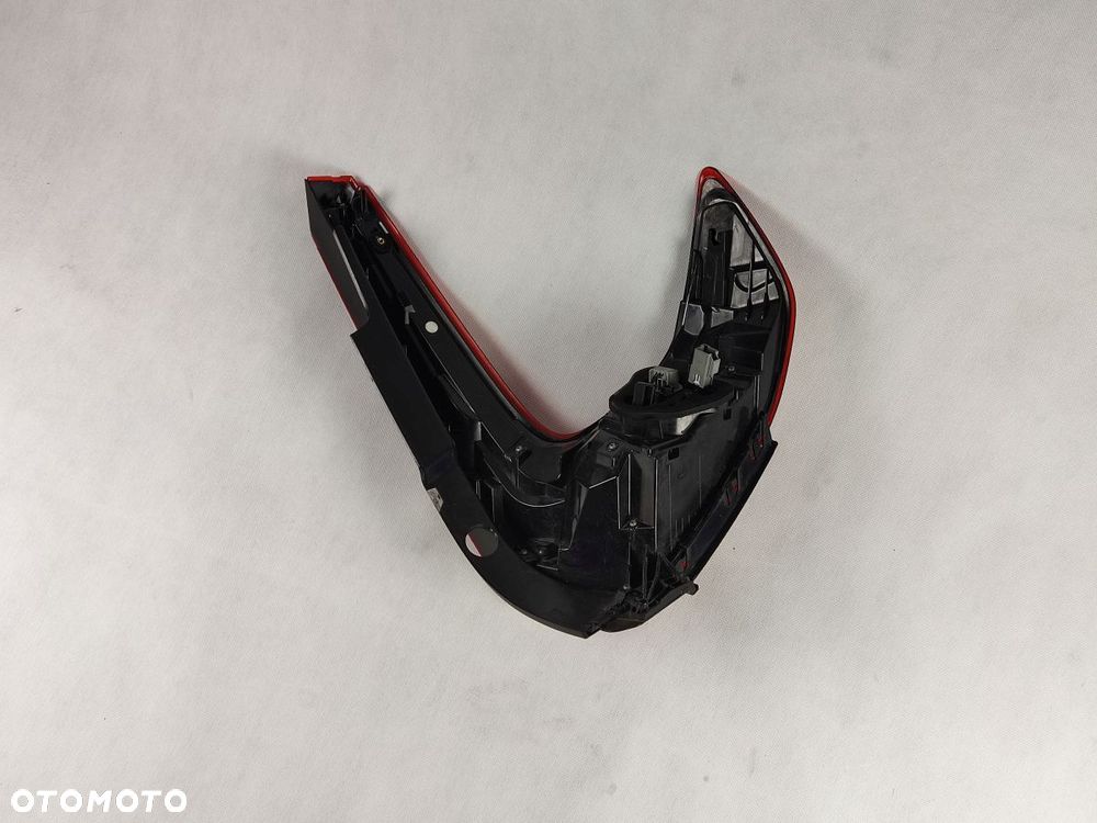 VOLVO XC40 18-21r Lampa Tylna - 3