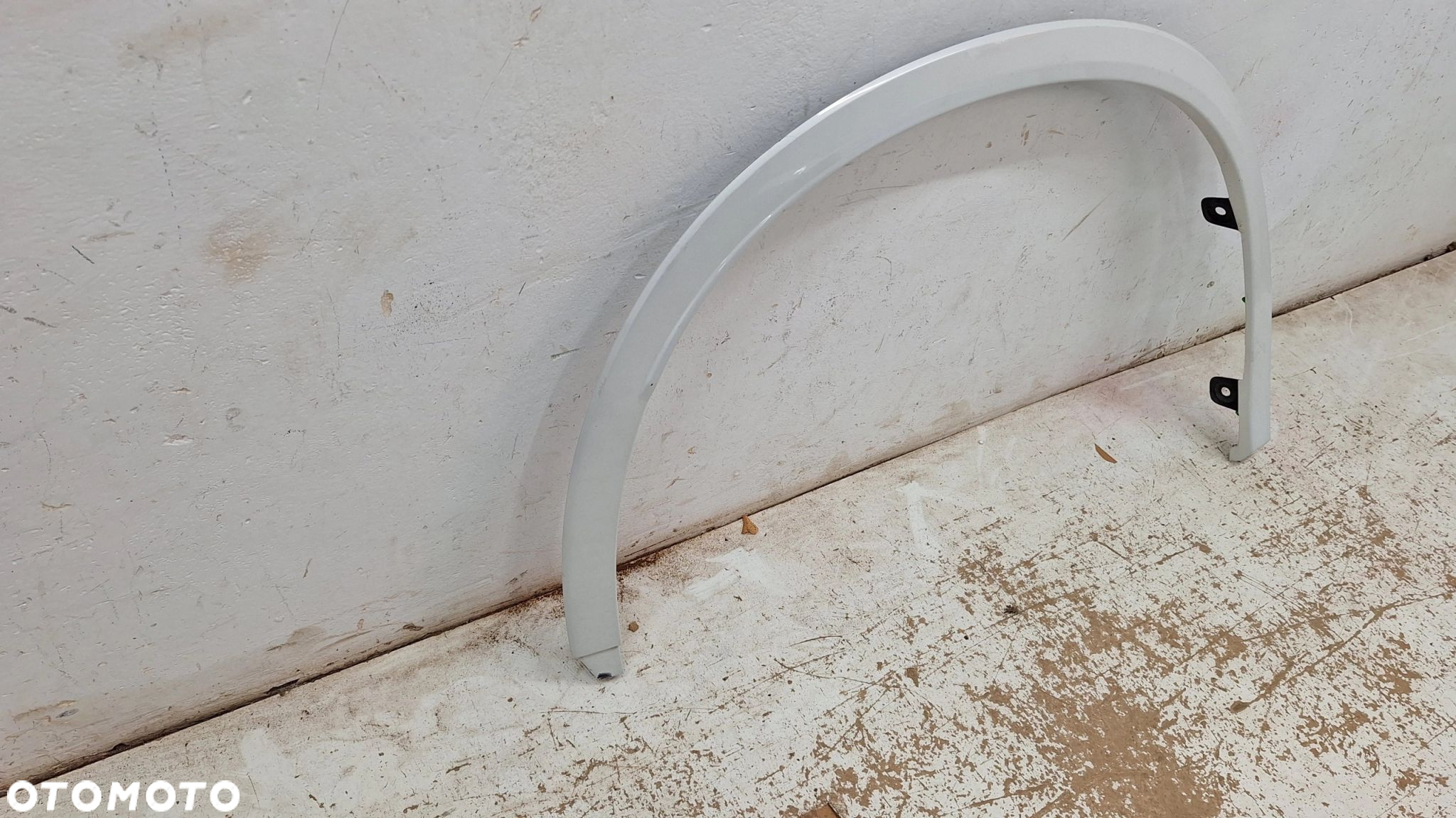 LISTWA BŁOTNIKA PRAWY PRZÓD MAZDA CX60 23- - 2