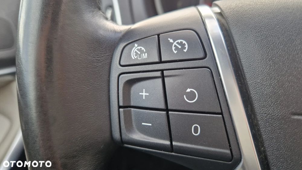 Volvo V40 D3 Geartronic Summum - 13