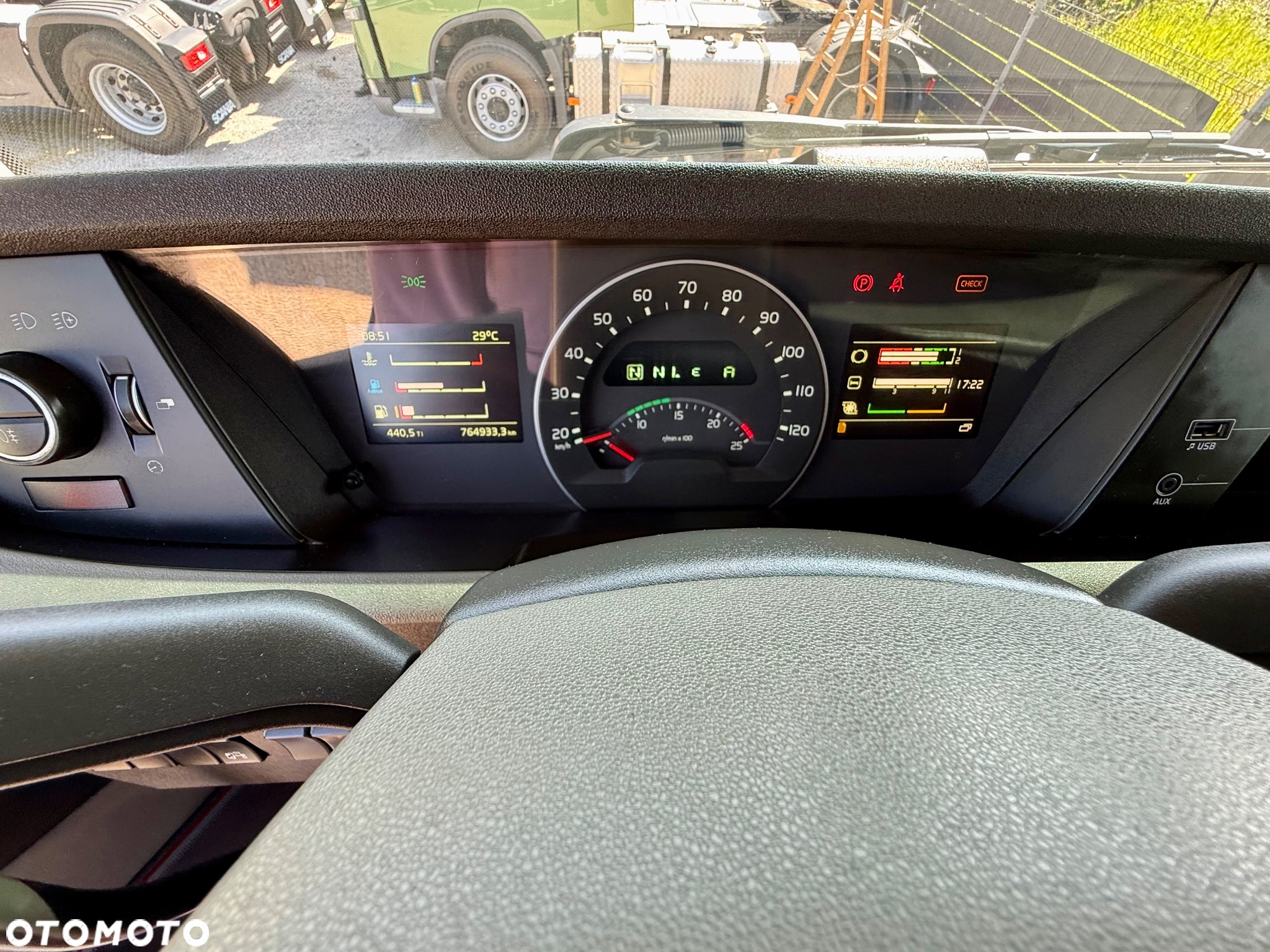 Volvo FH540 / 2016 / 764000 km / RETARDER / NOWE TACHO / POLSKI SALON / NOWE OPONY / DWA ZBIORNIKI PALIWA - 19