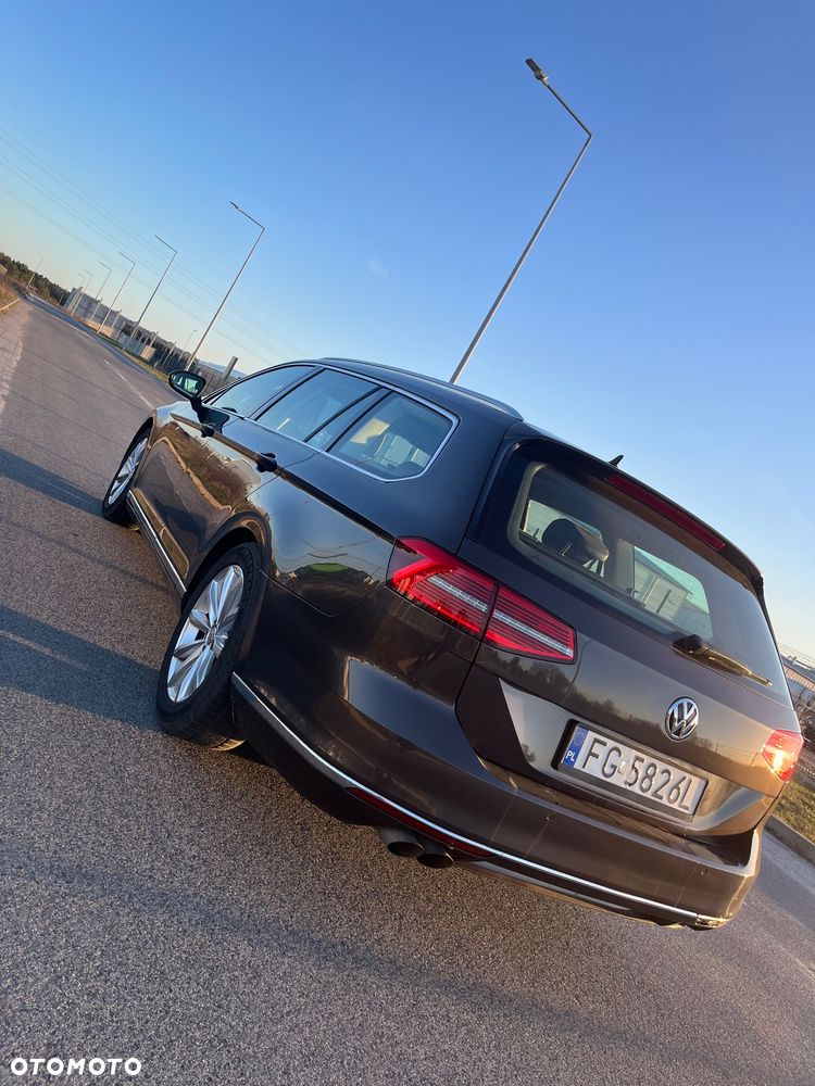 Volkswagen Passat - 8
