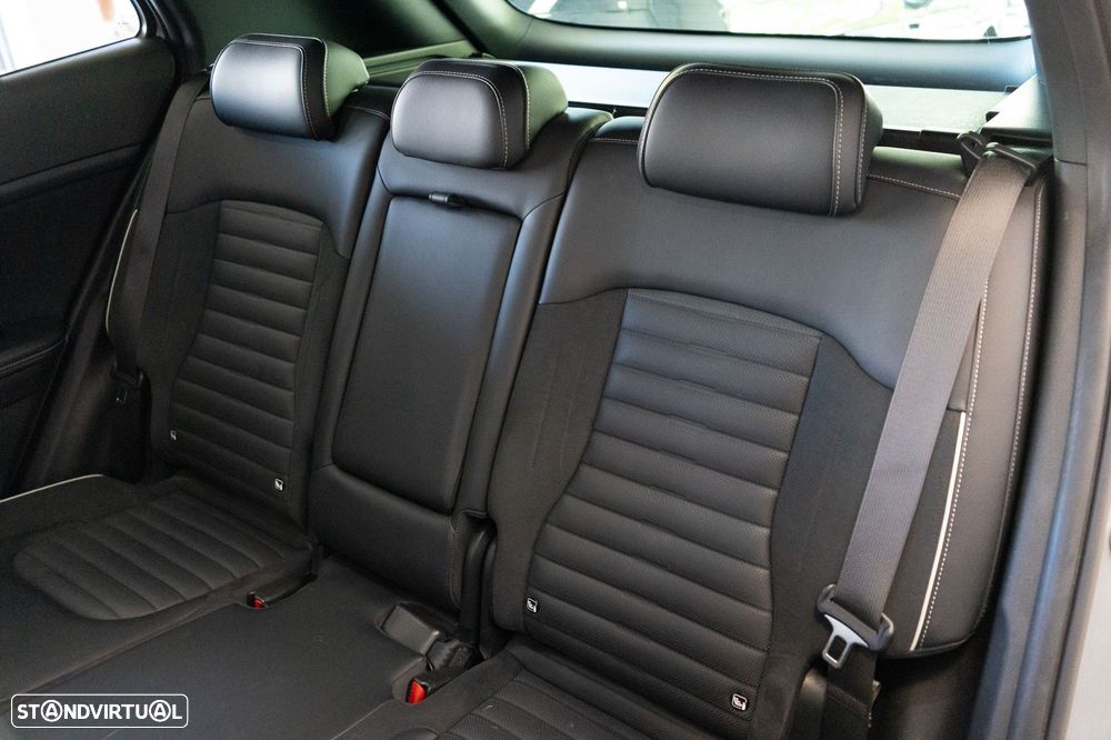 Kia Sportage 1.6 T-GDI AWD Pack GT-Line - 9