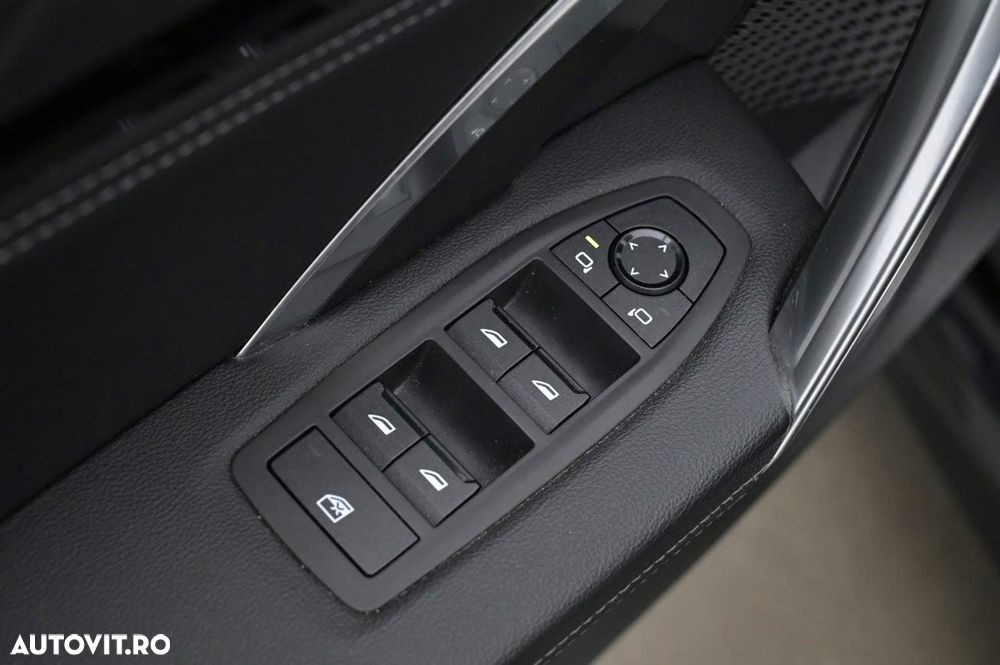 BMW iX1 xDrive30 M Sportpaket - 15