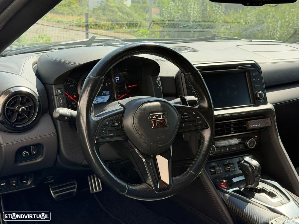 Nissan GT-R Black Edition - 8