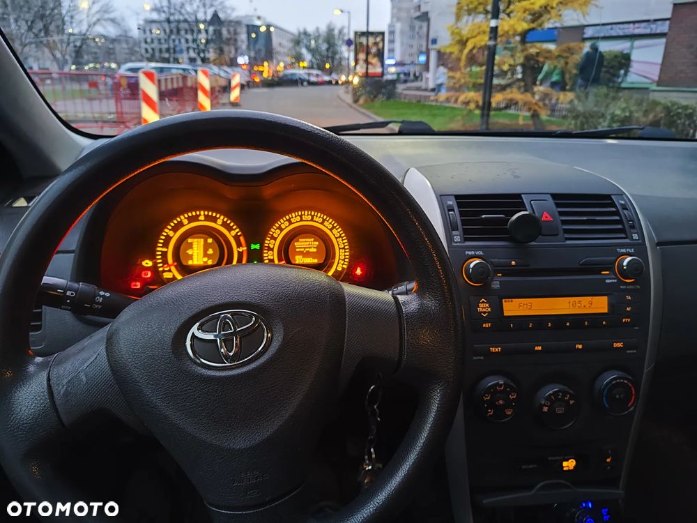 Toyota Corolla 1.6 VVT-i Terra - 16