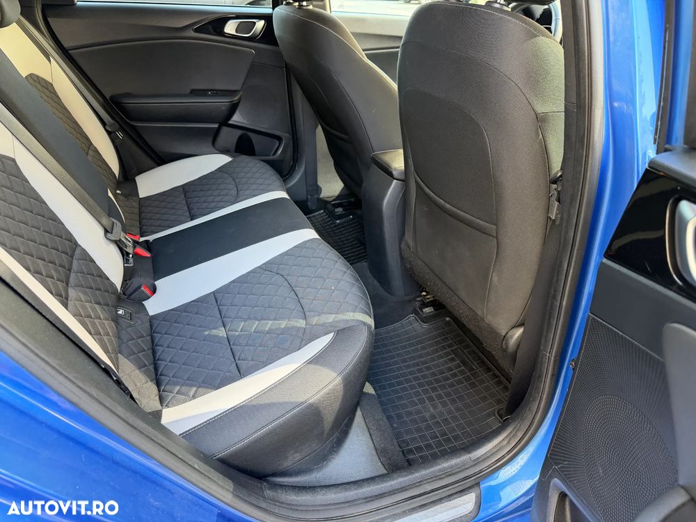 Kia Ceed 1.4 T-GDI 7DCT GT Line - 26
