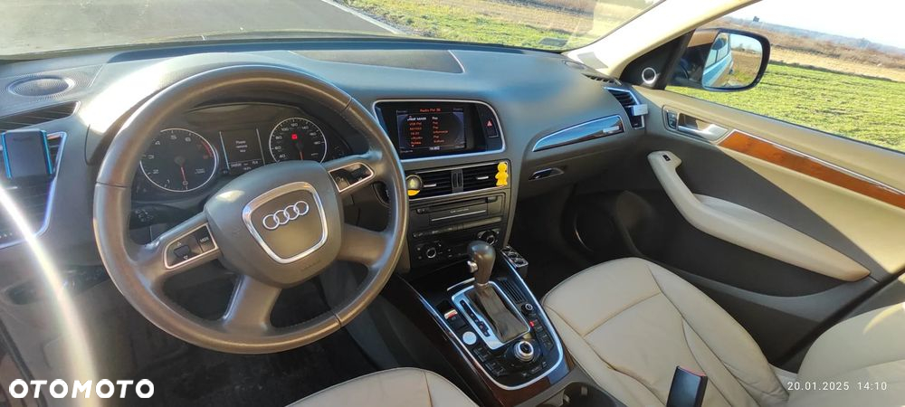Audi Q5 3.2 FSI Quattro S tronic - 10