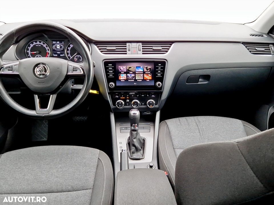 Skoda Octavia 2.0 TDI DSG Ambition - 13