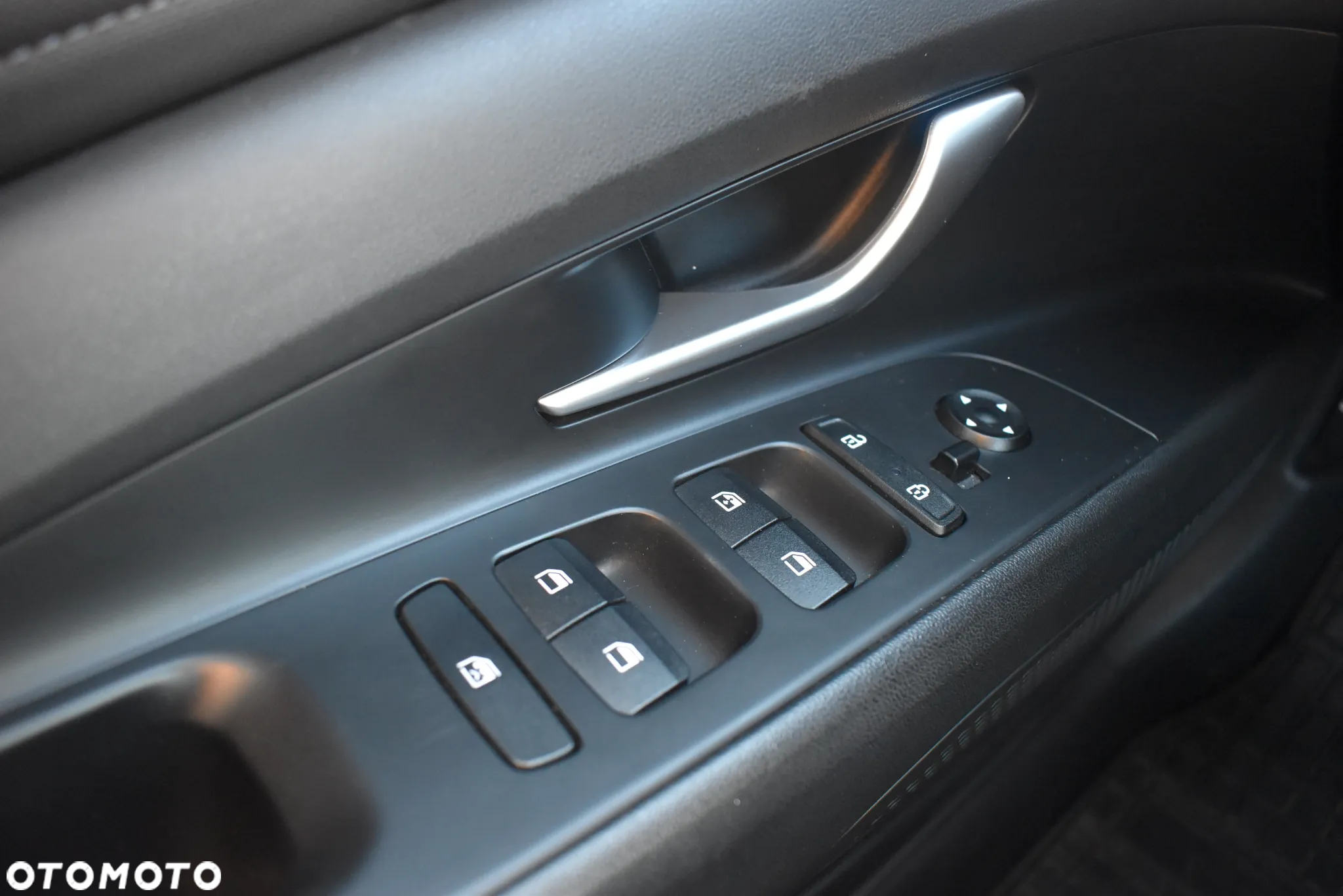 Hyundai Elantra 1.6 Smart CVT - 23