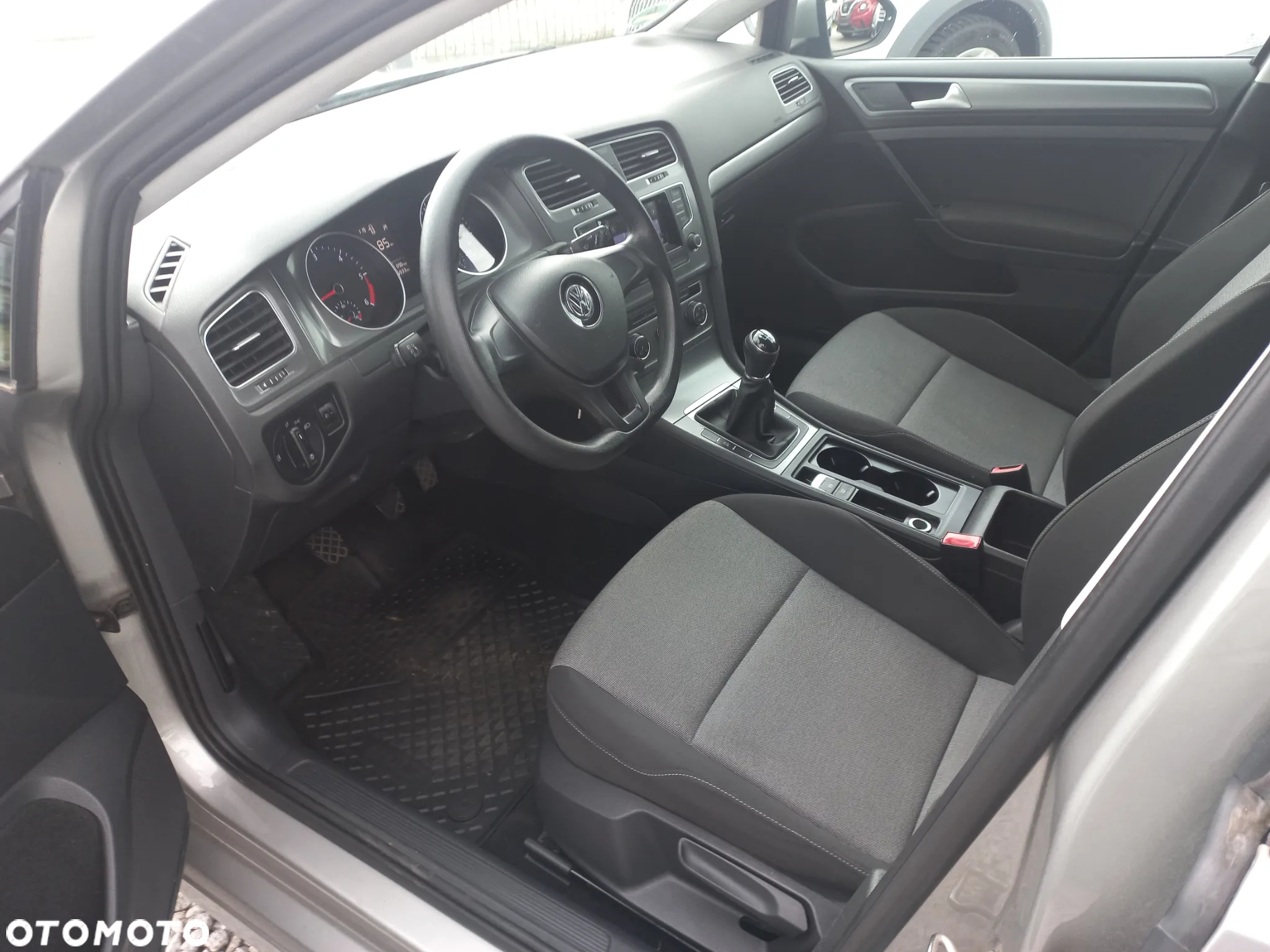 Volkswagen Golf 1.6 TDI BlueMotion Technology Trendline - 7