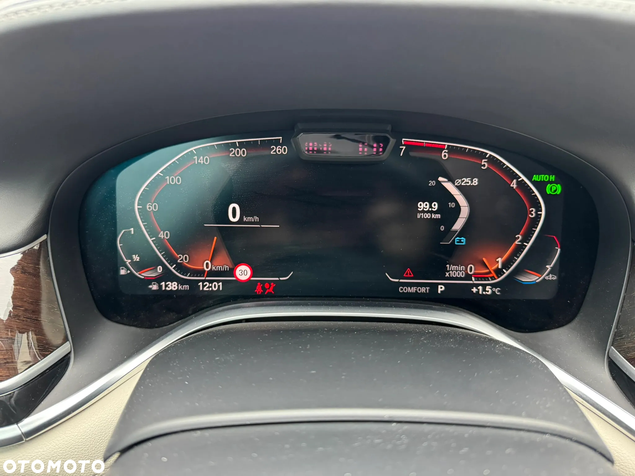 BMW Seria 7 750i xDrive - 7