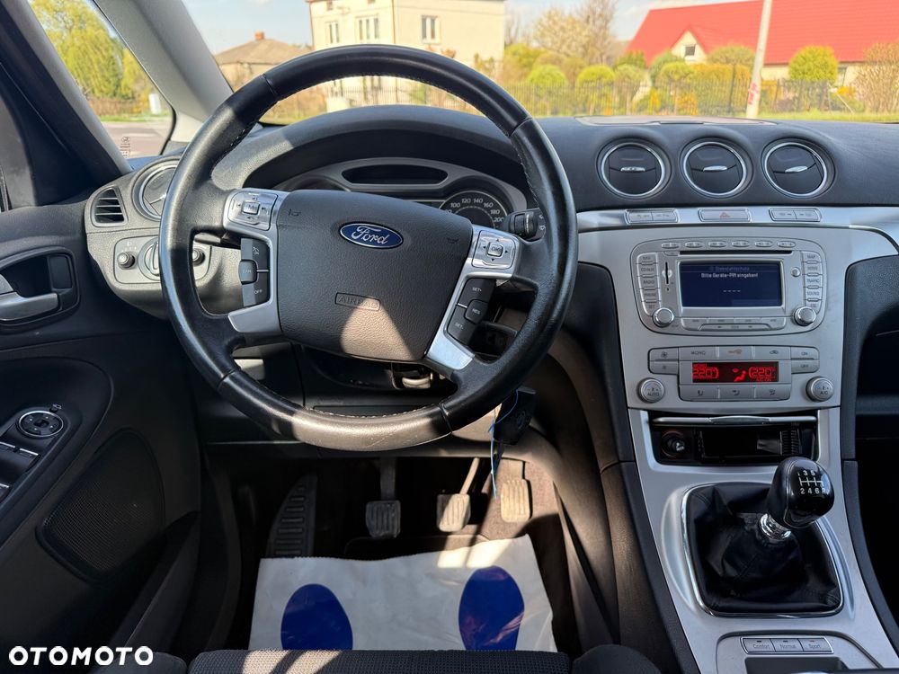 Ford S-Max 2.5 Titanium - 8