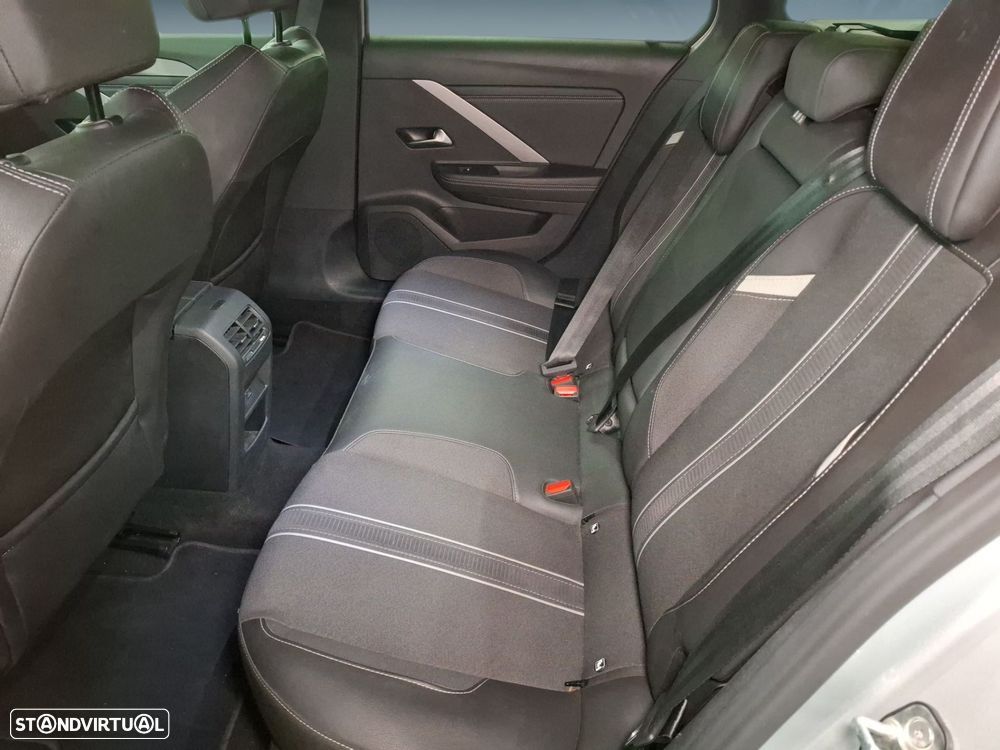 Opel Astra 1.2 T GS Aut. - 13