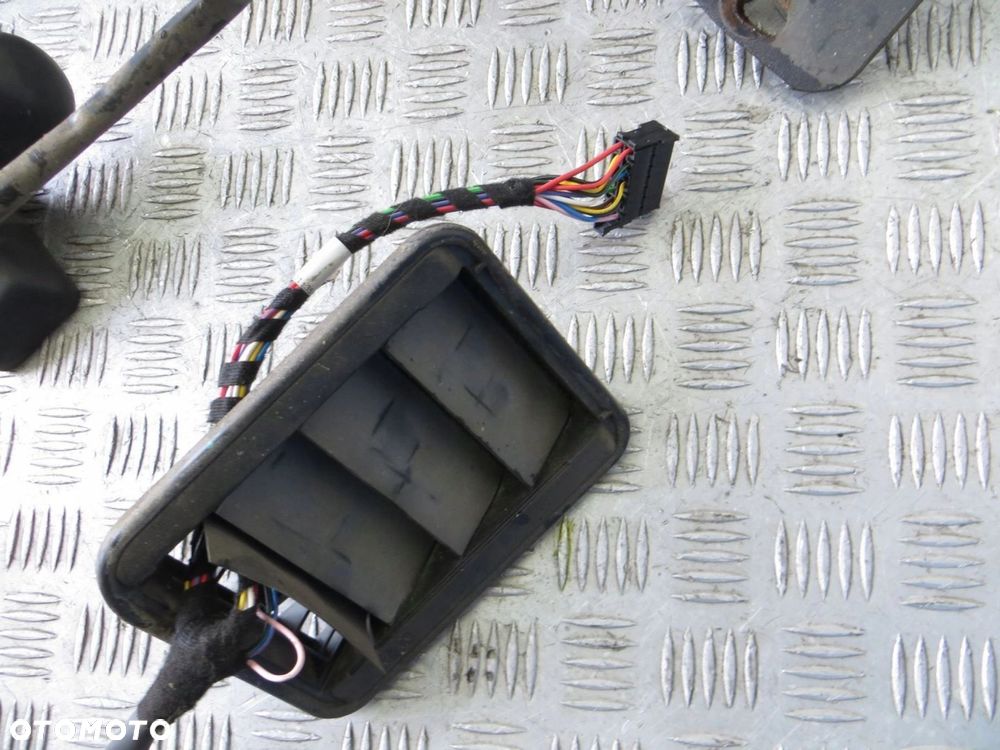 BMW X1 F48 HAK HOLOWNICZY 14- - 5