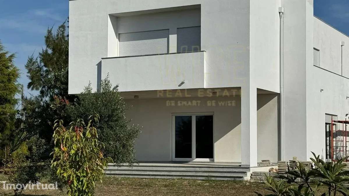 Moradia T4 de Luxo em Travanca de Lagos, Oliveira do Hospital - Grande imagem: 5/16