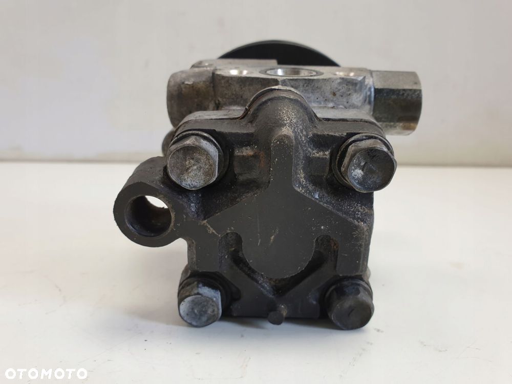 POMPA WSPOMAGANIA Hyundai Getz 1.6 16V - 4