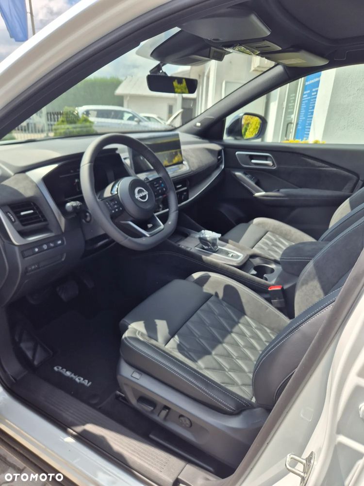 Nissan Qashqai 1.3 DIG-T MHEV Tekna+ Xtronic - 24