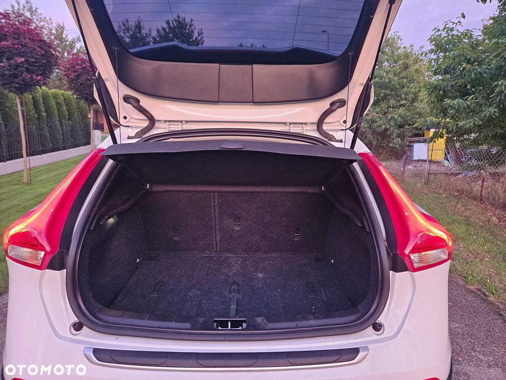 Volvo V40 Cross Country T4 Drive-E Kinetic - 23