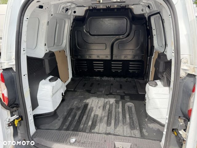 Ford Transit Courier - 2