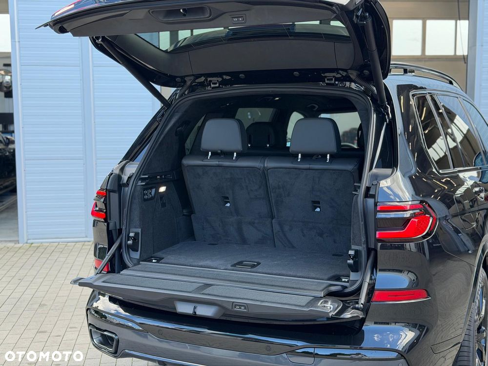 BMW X7 xDrive40d mHEV M Sport sport - 37