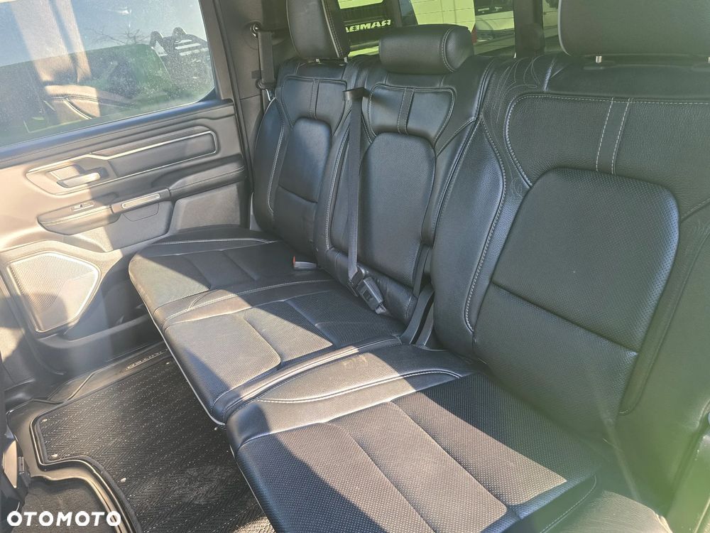 RAM 1500 5.7 Crew Cab Shortbed Limited Black - 14