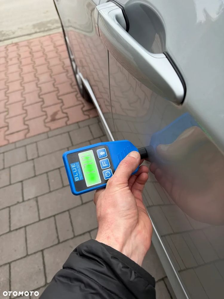 BMW Seria 3 318d DPF Edition Exclusive - 36