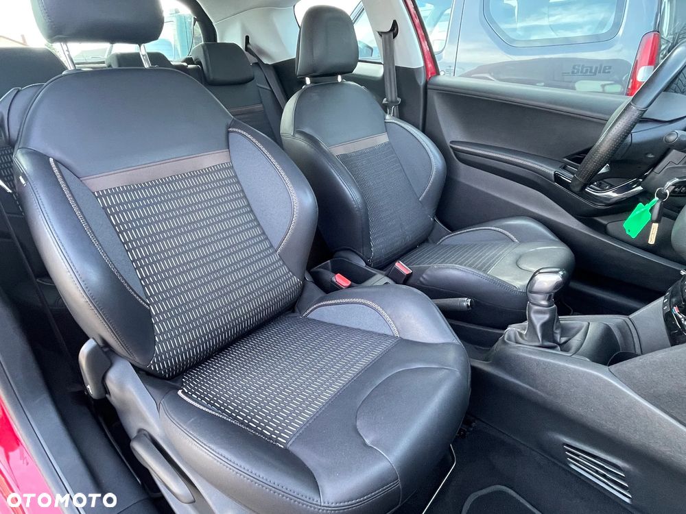 Peugeot 208 PureTech 110 Stop & Start Allure - 16