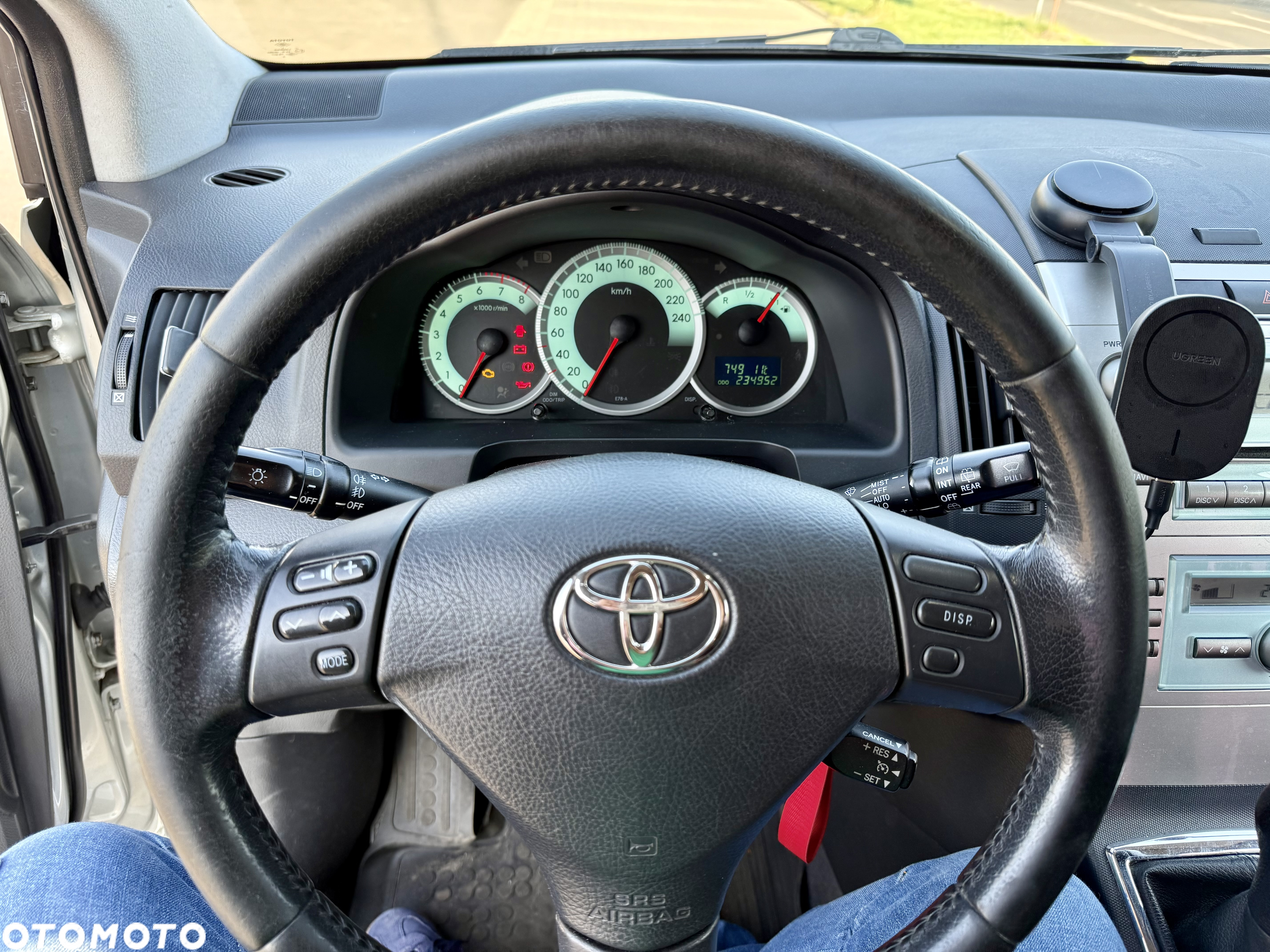 Toyota Corolla Verso - 17