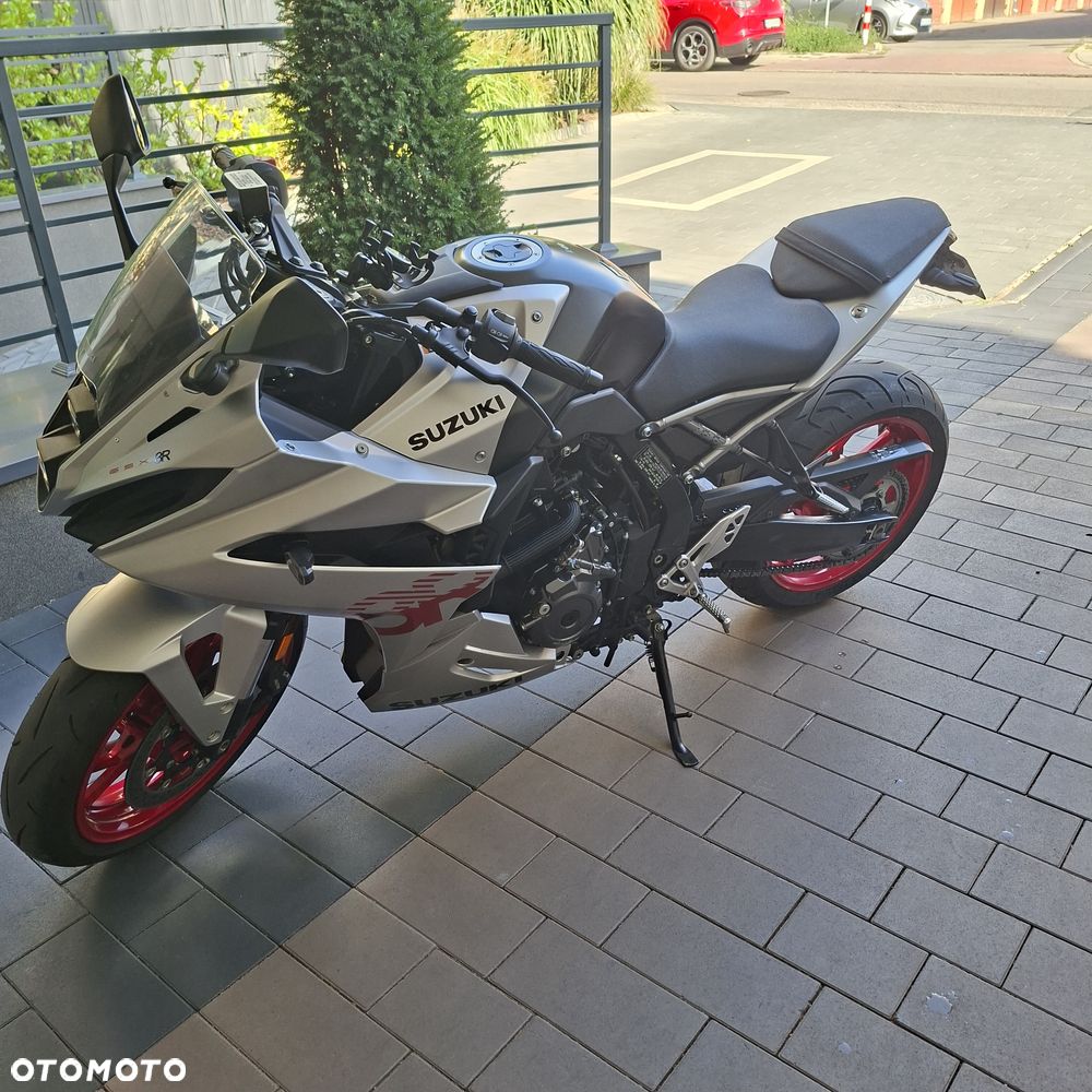 Suzuki GSX-R - 11