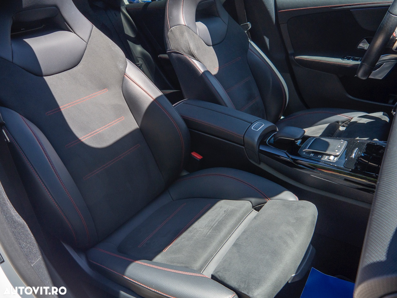 Mercedes-Benz CLA AMG 35 4Matic AMG Speedshift 7G-DCT - 19