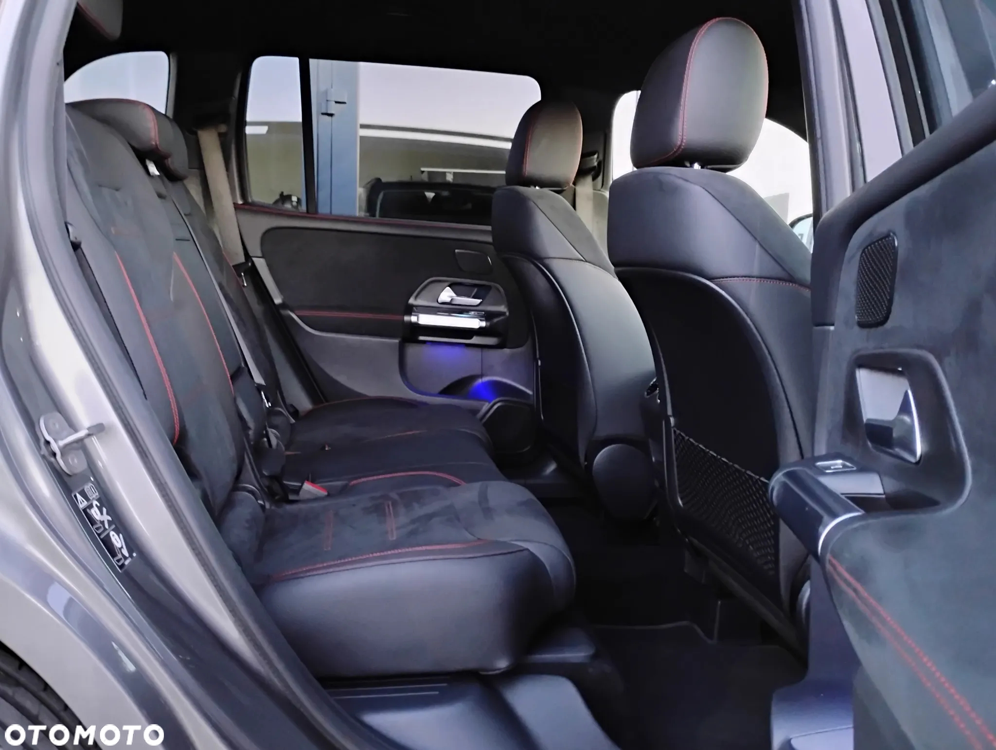Mercedes-Benz GLB 200 AMG Line 7G-DCT - 14