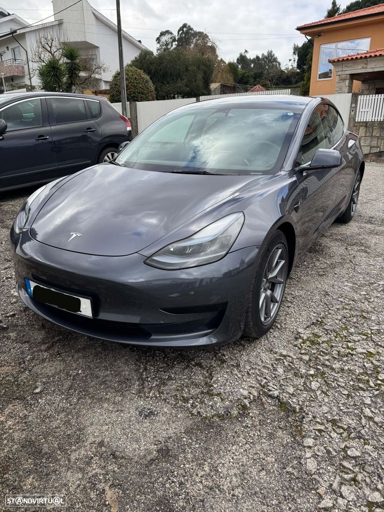 Tesla Model 3 - 2