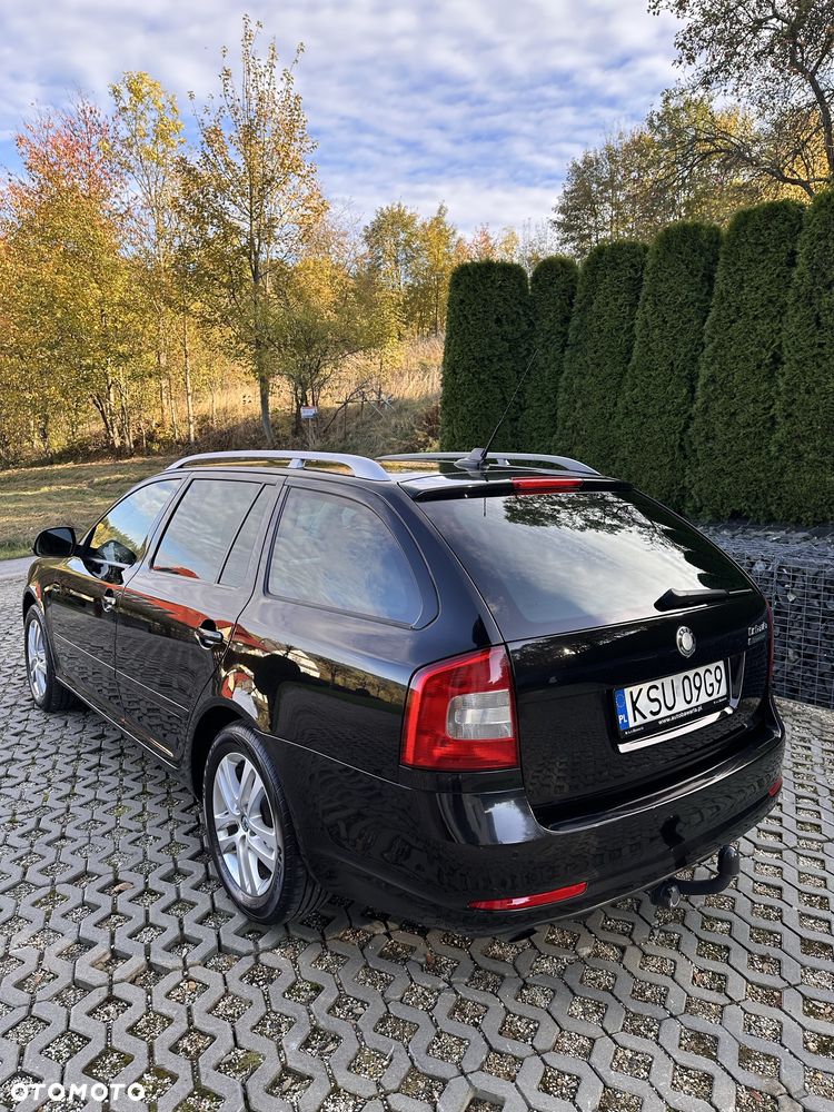 Skoda Octavia 2010 photo 3