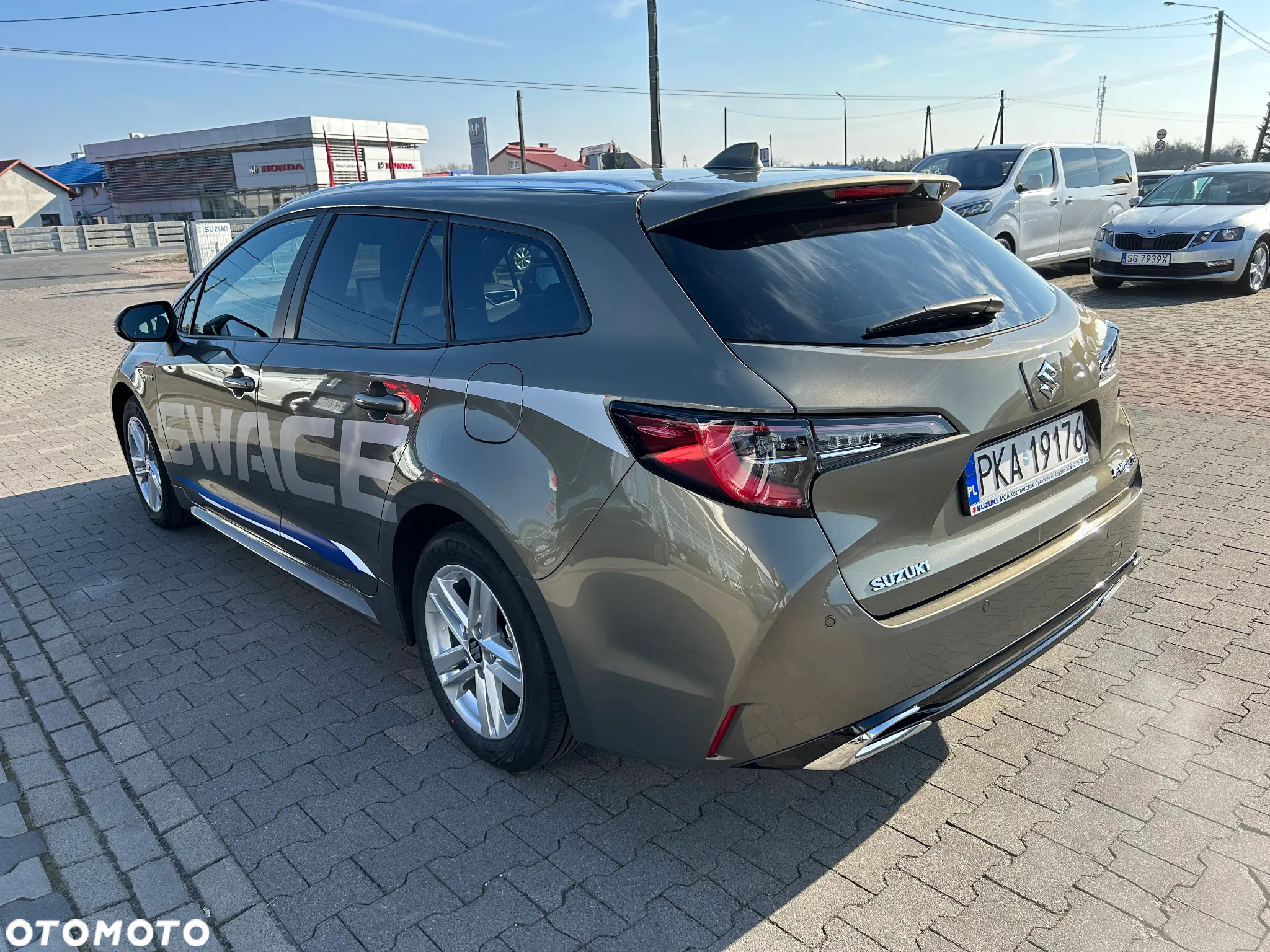 Suzuki Swace 1.8 Hybrid Elegance CVT - 4