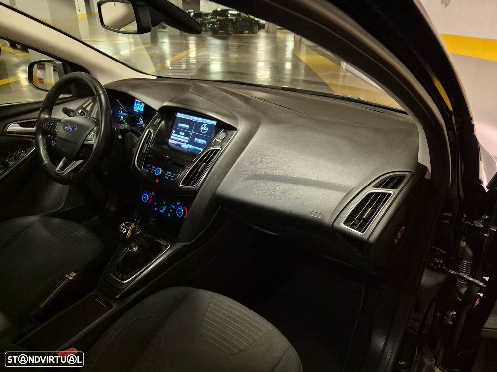 Ford Focus SW 1.5 TDCi Titanium - 34