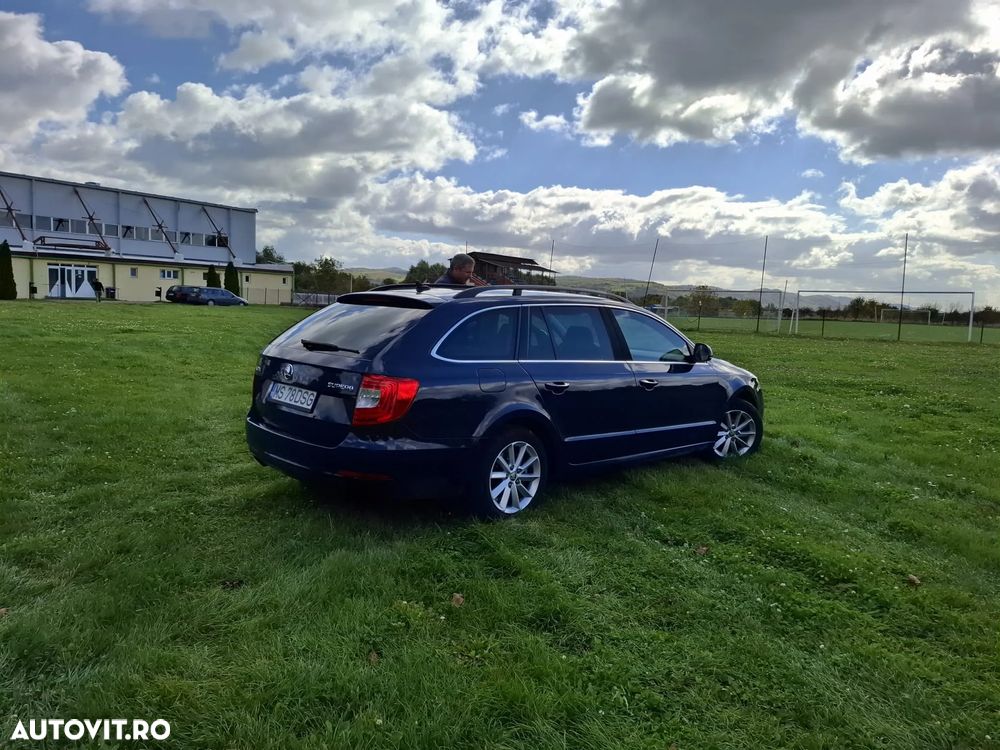 Skoda Superb 2.0 TDI DSG Comfort - 4