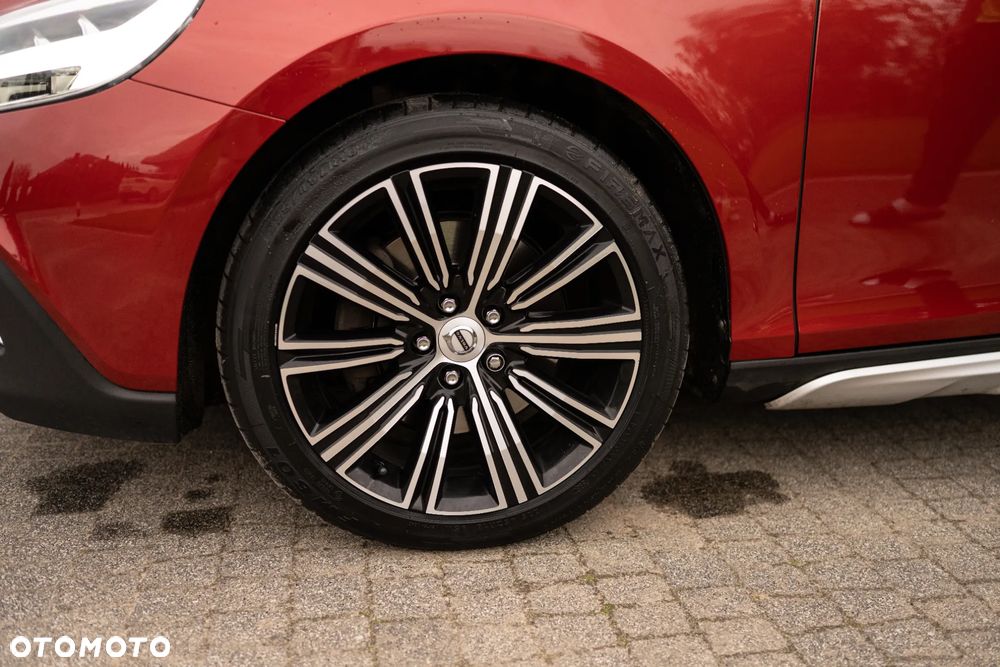 Volvo V40 2018