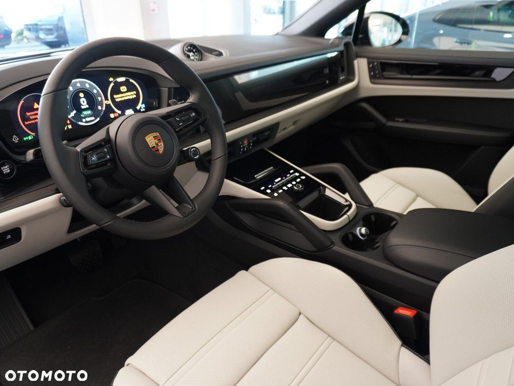 Porsche Cayenne E-Hybrid PHEV Black Edition - 30