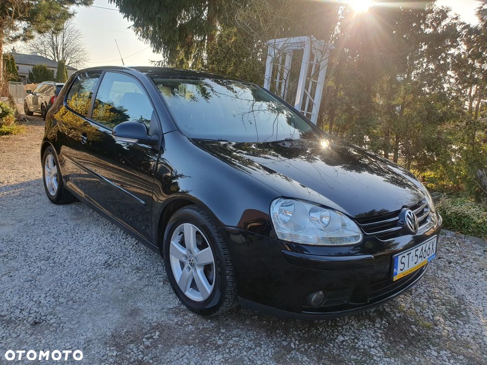 Volkswagen Golf - 6