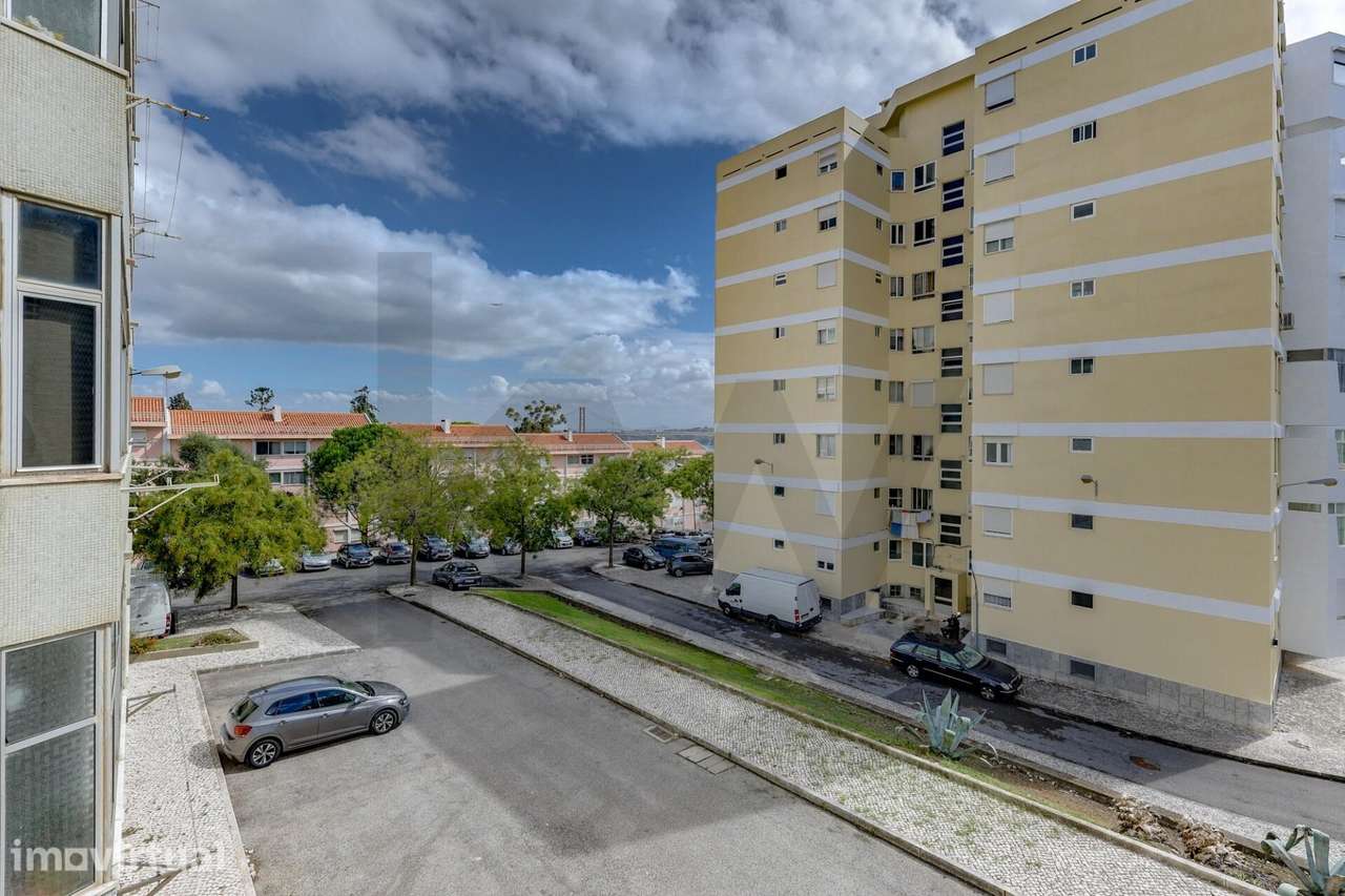 Apartamento T2 com varanda no Restelo - Grande imagem: 4/27