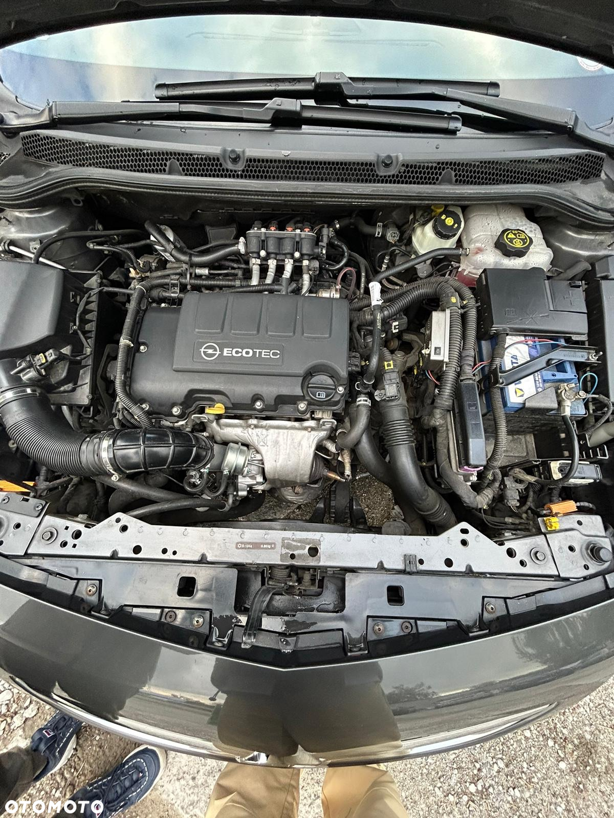 Opel Astra IV 1.4 T Cosmo S&S - 21