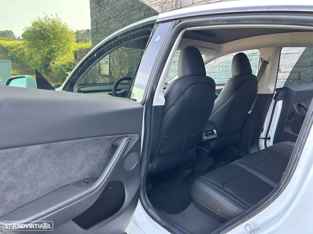 Tesla Model Y Tração Traseira - 14