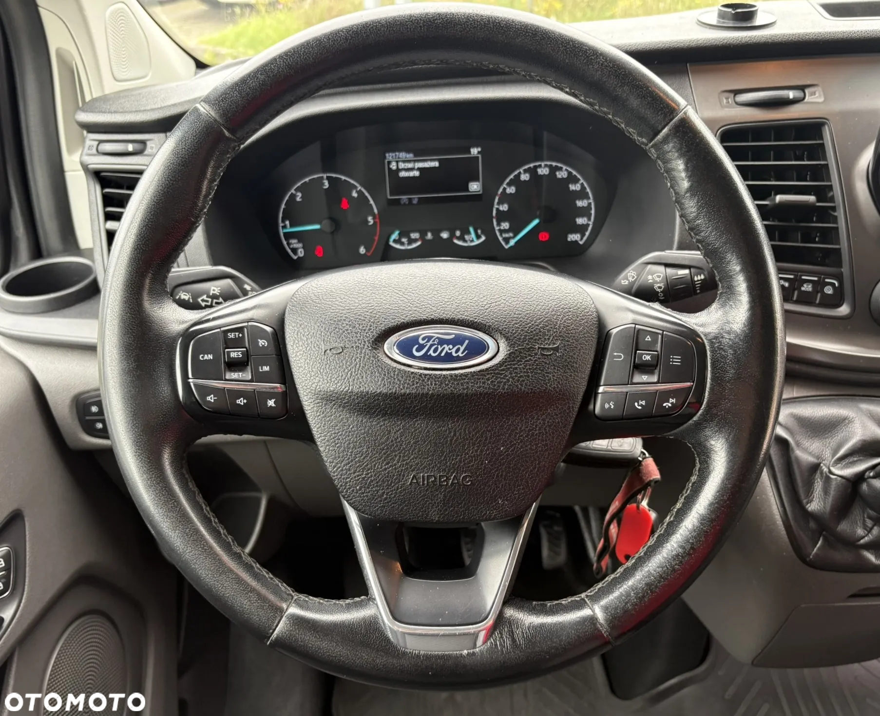 Ford Transit Custom - 13