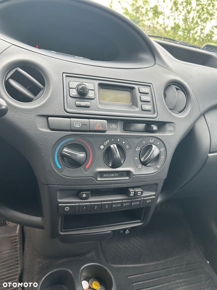 Toyota Yaris 1.3 Luna - 5