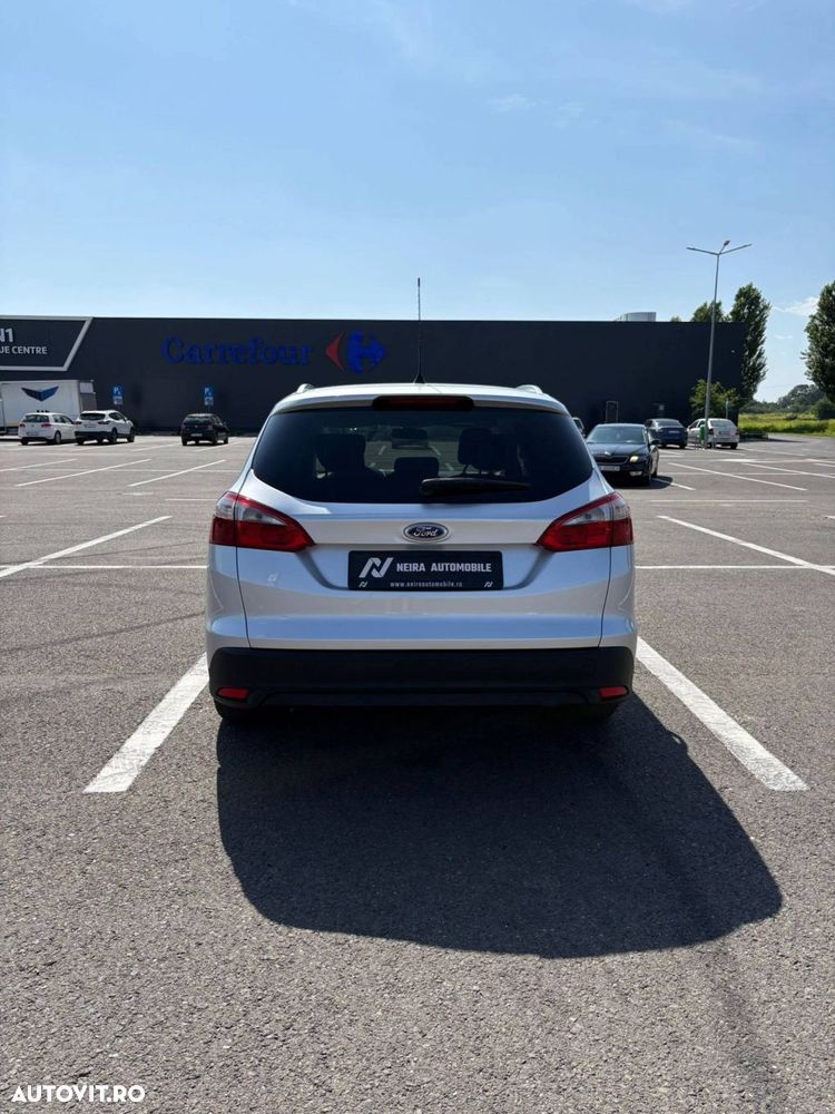 Ford Focus - 9