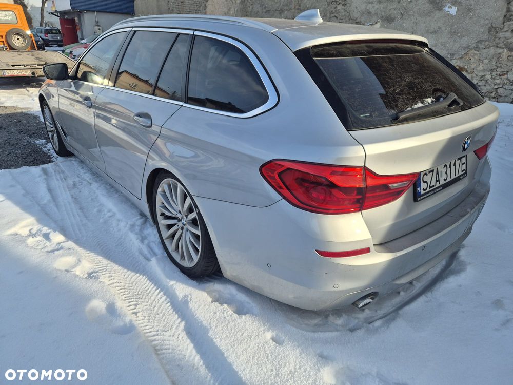 BMW Seria 5 520d xDrive - 6